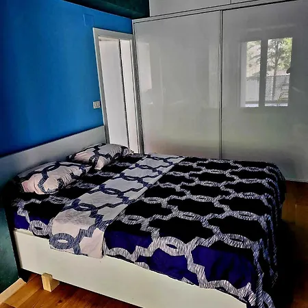 Apartment 35