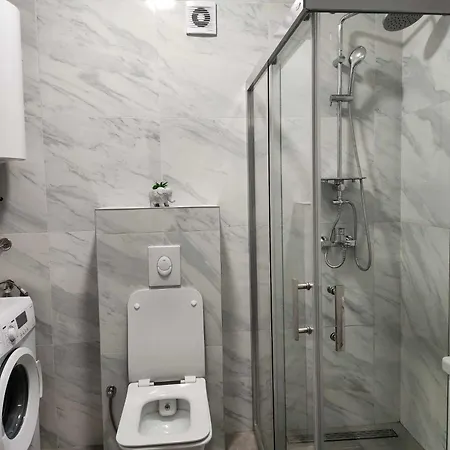 Apartment 35